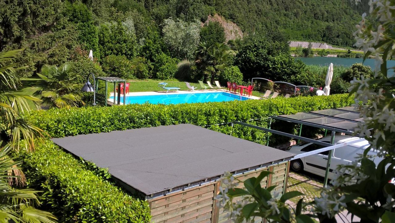 Hotel Due Laghi Padergnone Exterior photo
