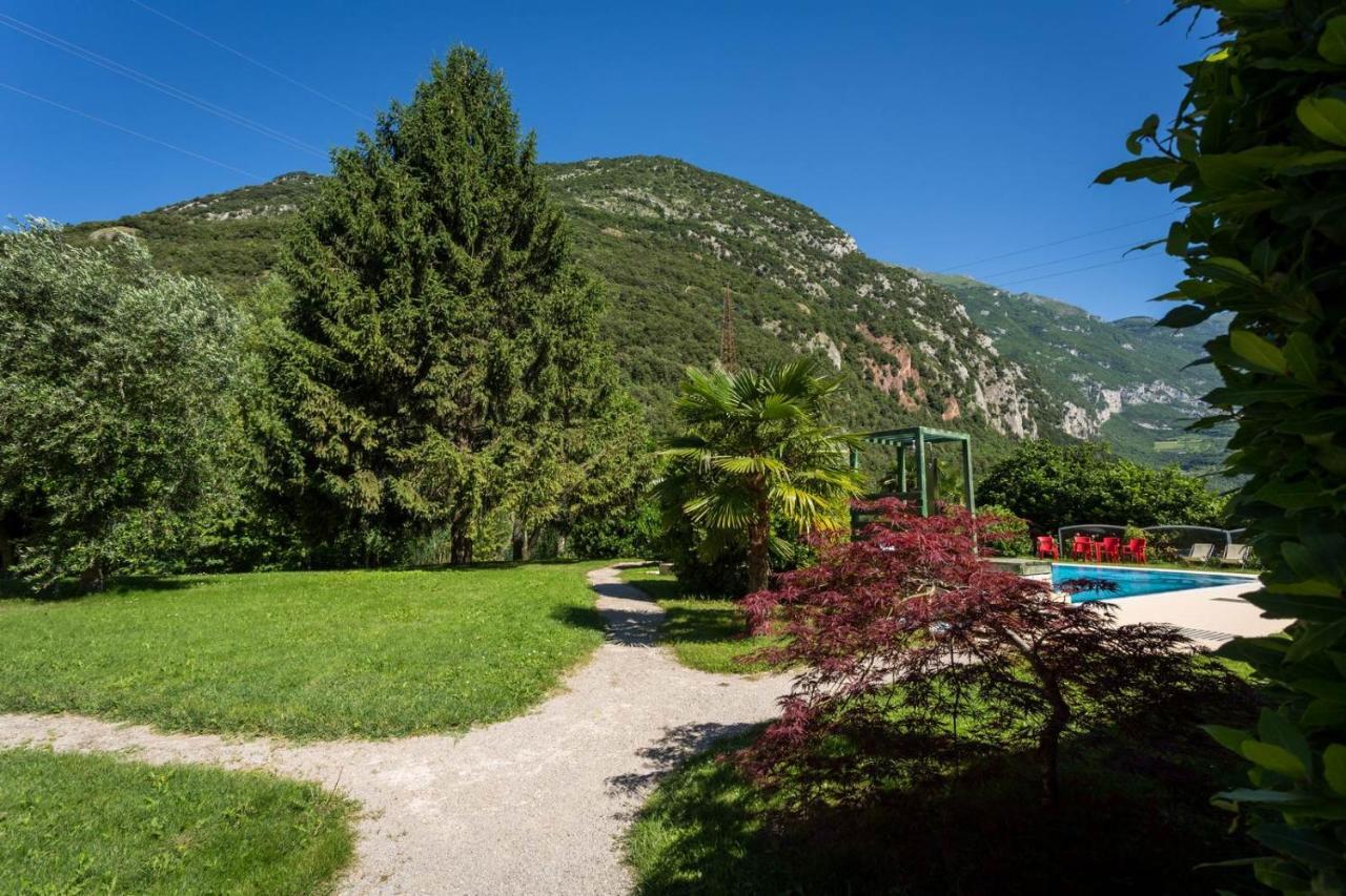 Hotel Due Laghi Padergnone Exterior photo
