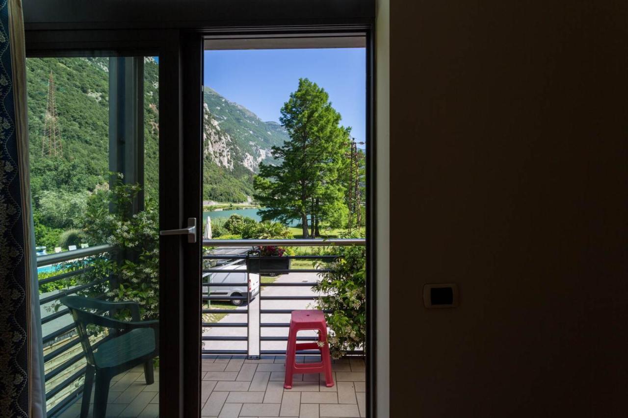 Hotel Due Laghi Padergnone Exterior photo